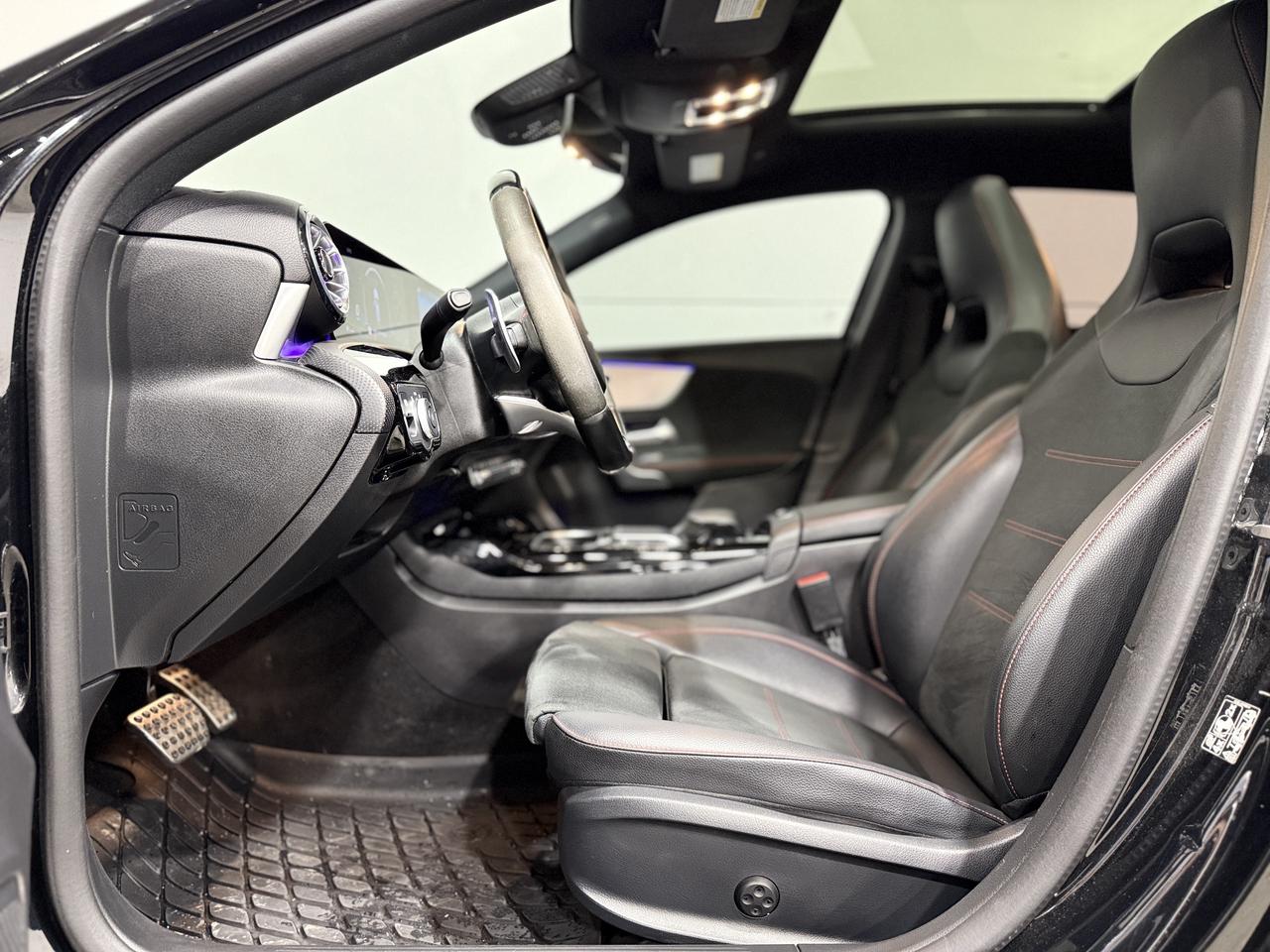 2022 Mercedes-Benz A-Class A 35 Photo