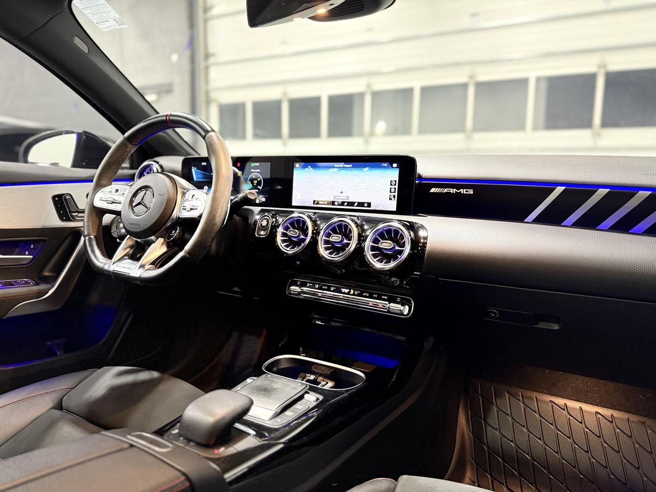 2022 Mercedes-Benz A-Class A 35 Photo