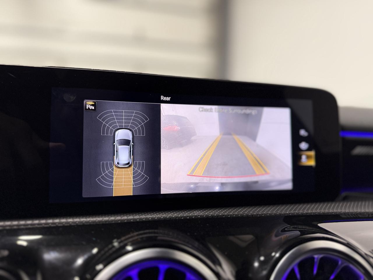 2022 Mercedes-Benz A-Class A 35 Photo