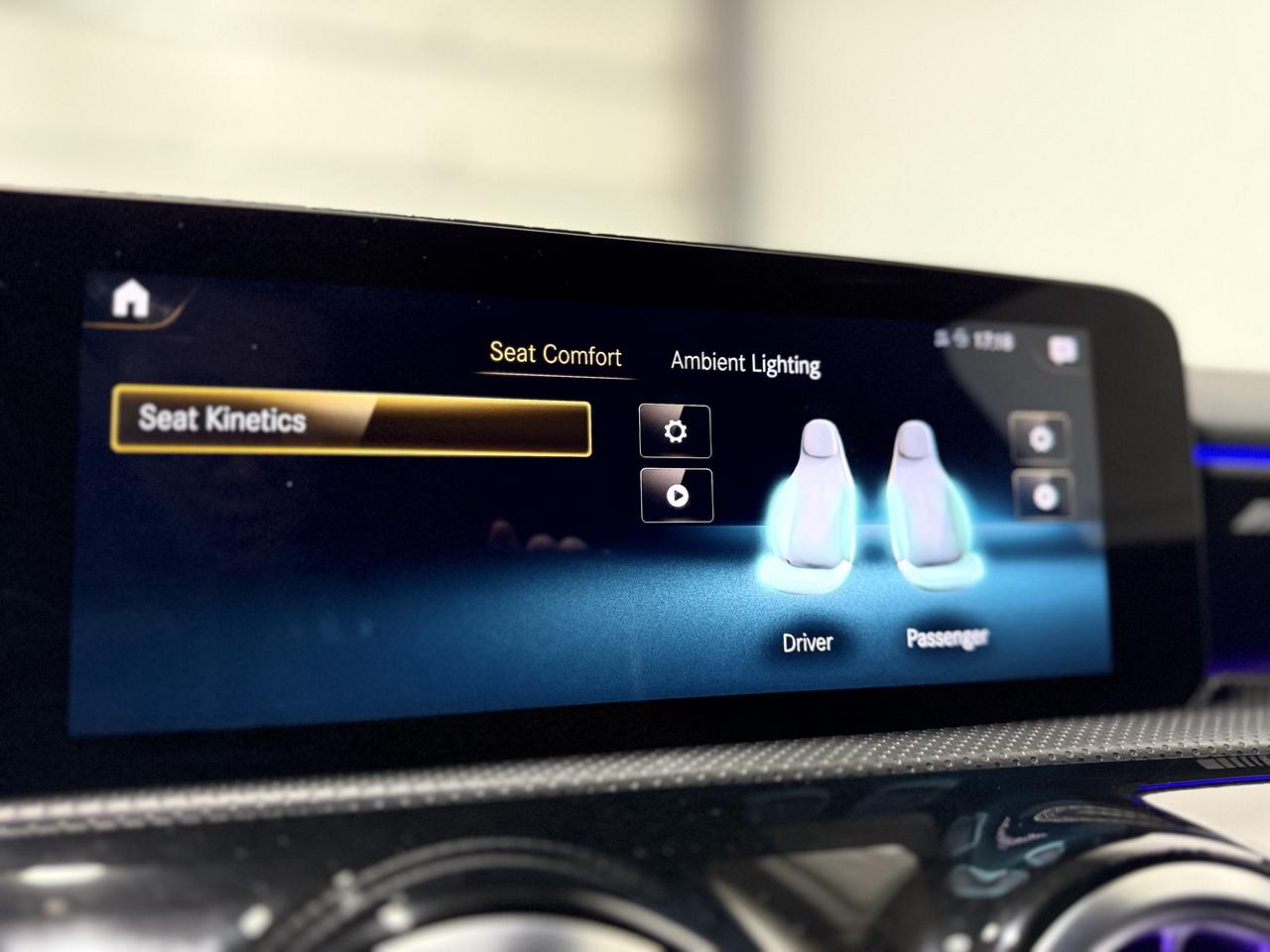 2022 Mercedes-Benz A-Class A 35 Photo