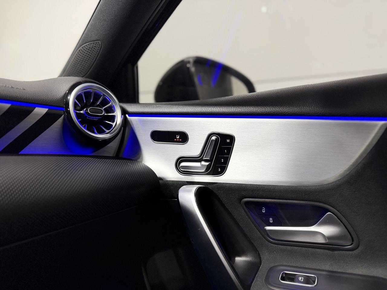 2022 Mercedes-Benz A-Class A 35 Photo