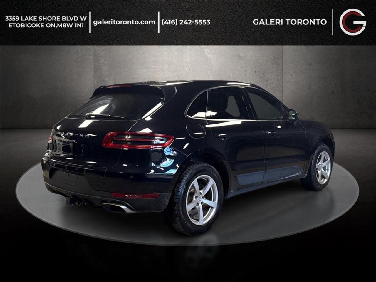 2018 Porsche Macan CLEAN CARFAX/PANOROOF Photo