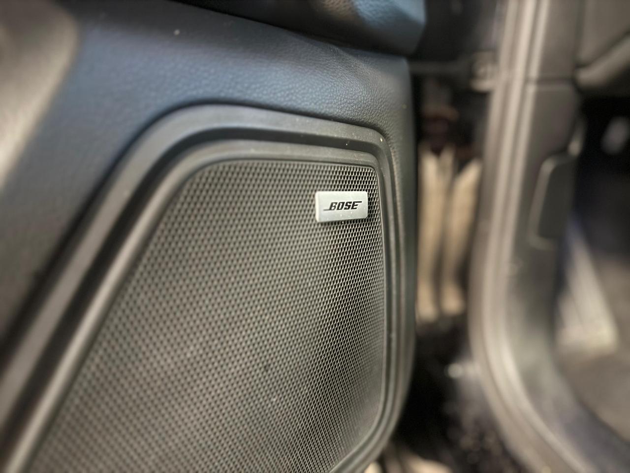 2018 Porsche Macan CLEAN CARFAX/PANOROOF Photo