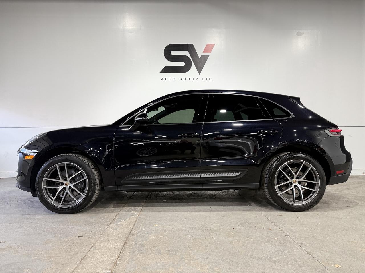 2022 Porsche Macan Base Photo