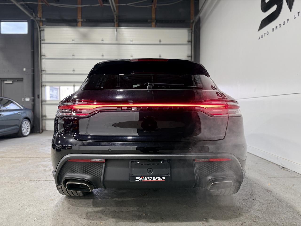 2022 Porsche Macan Base Photo