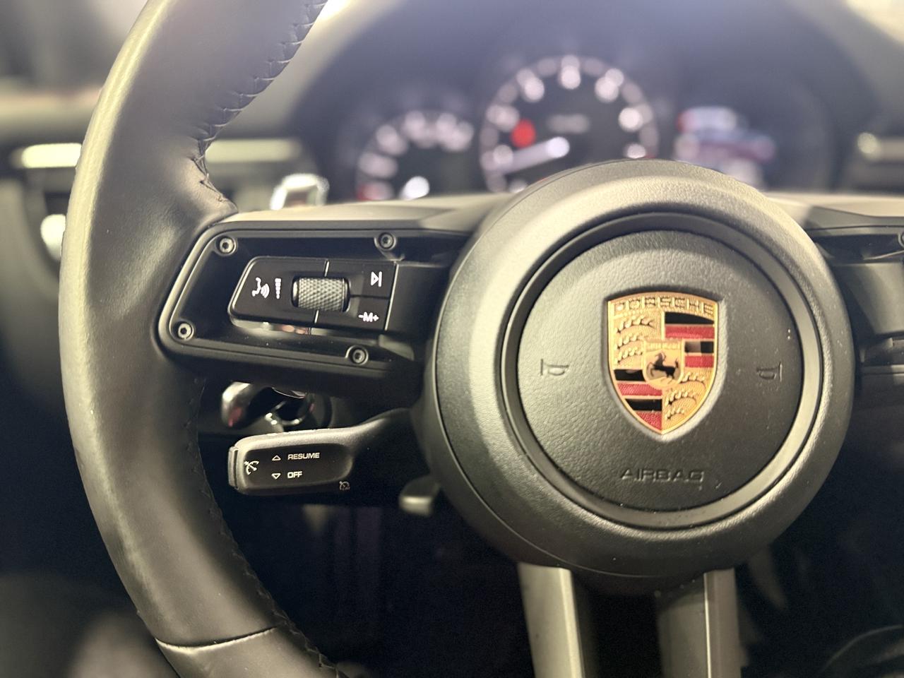 2022 Porsche Macan Base Photo