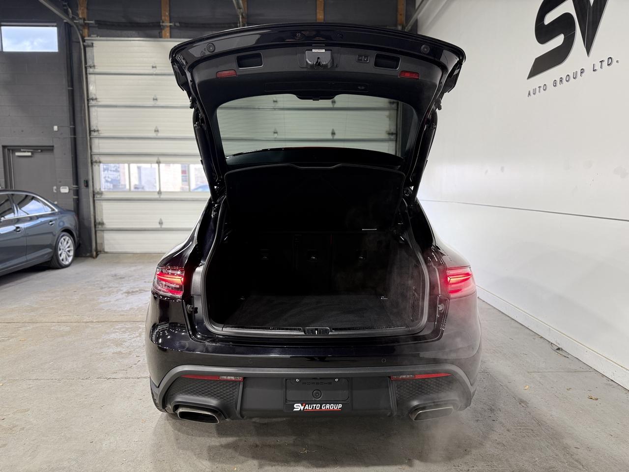 2022 Porsche Macan Base Photo