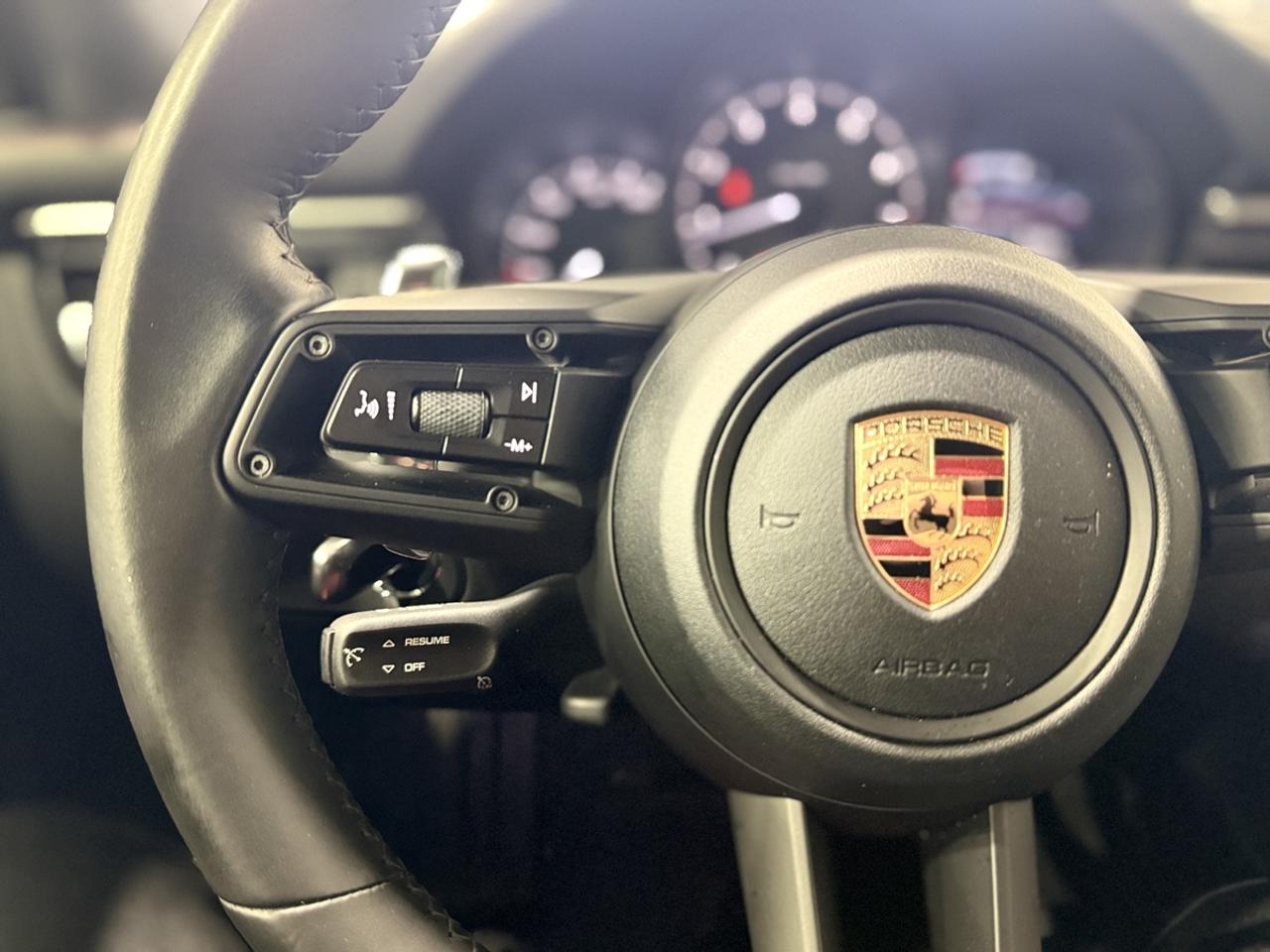 2022 Porsche Macan Base Photo