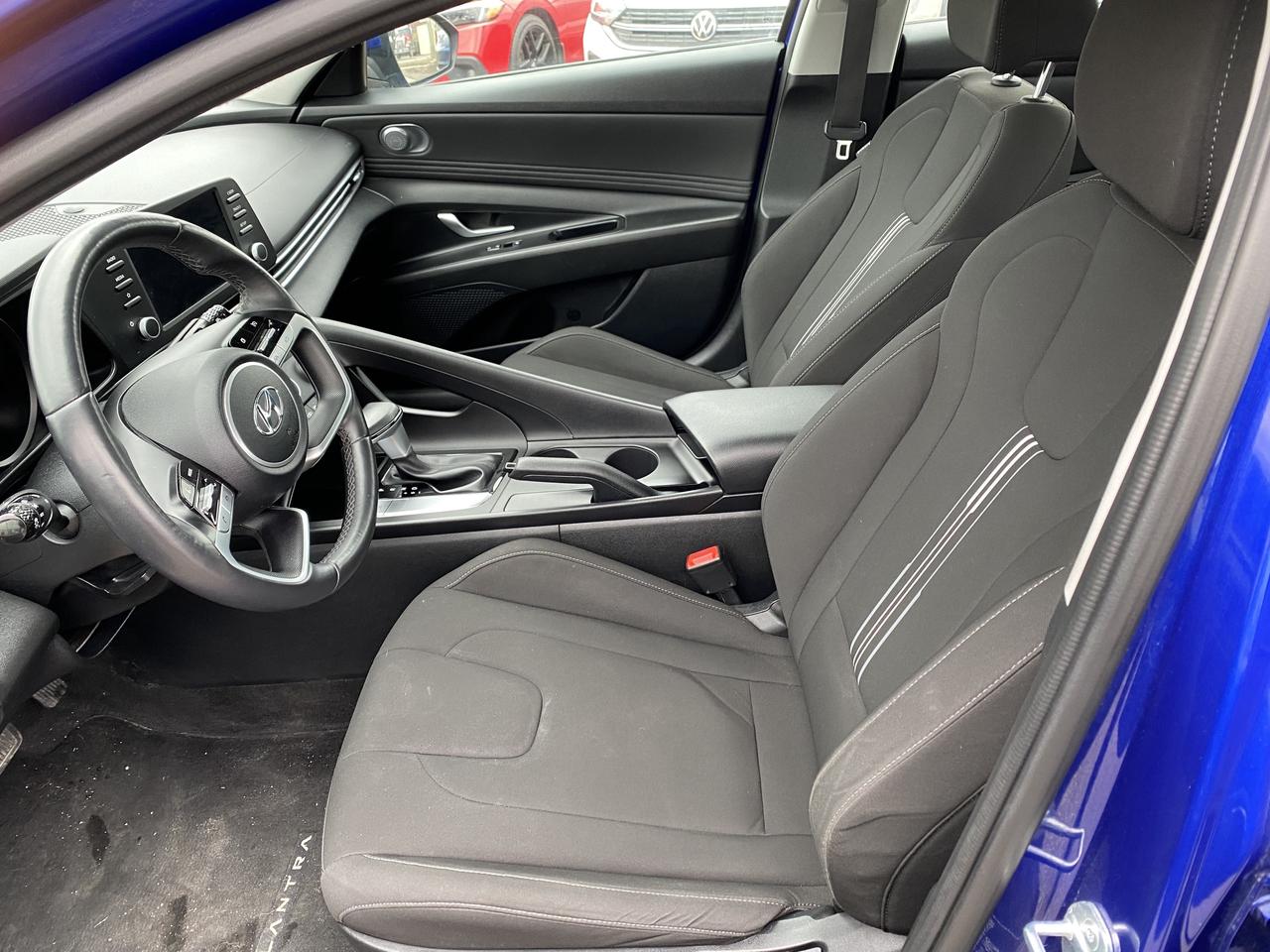 2023 Hyundai Elantra SEL Photo