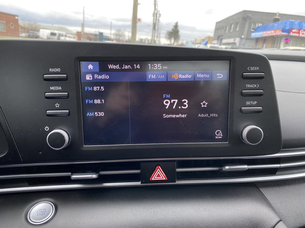 2023 Hyundai Elantra SEL Photo