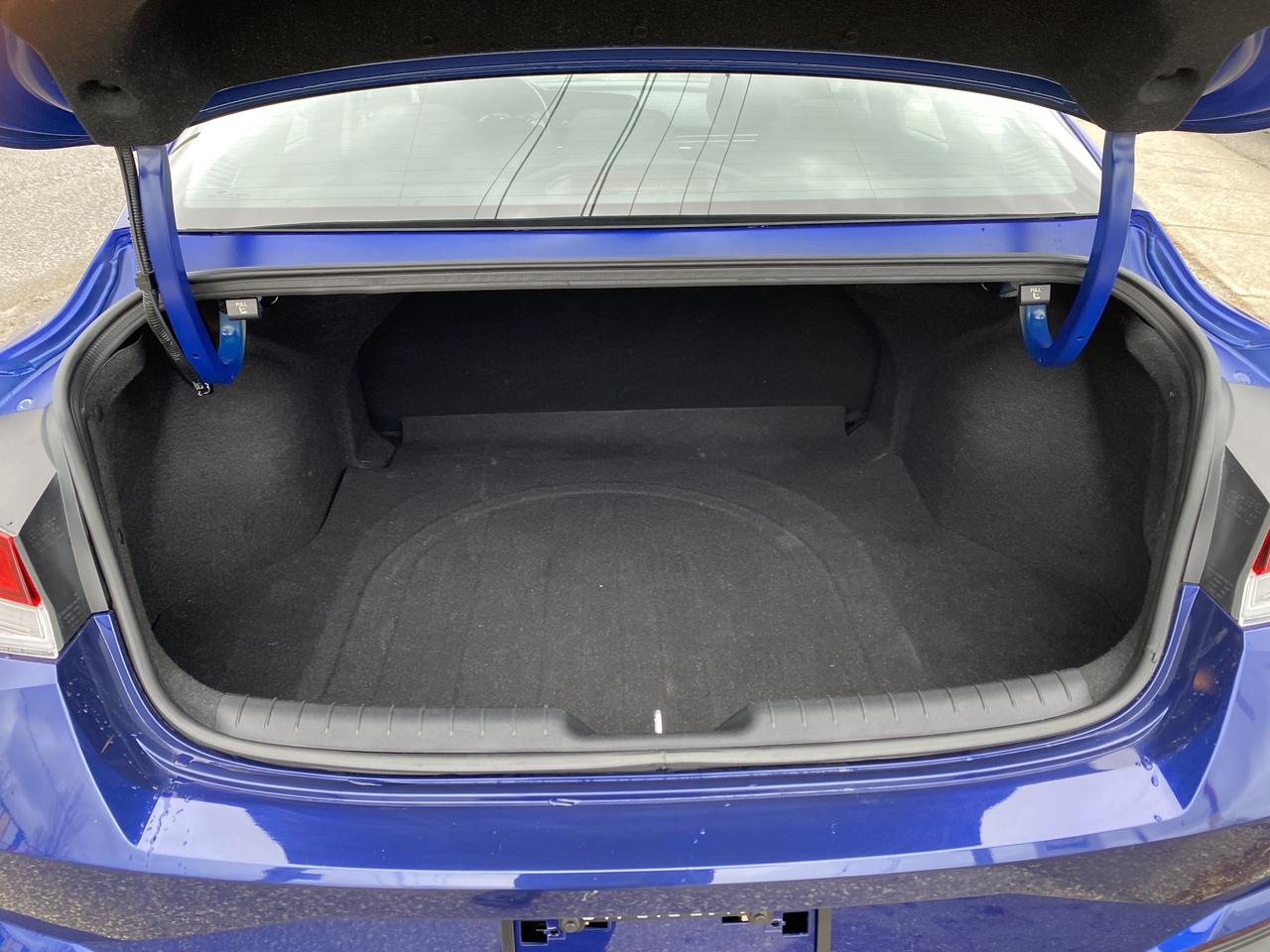 2023 Hyundai Elantra SEL Photo