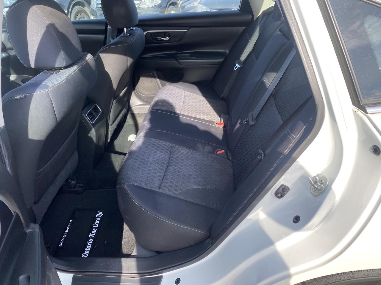 2016 Nissan Altima S Photo