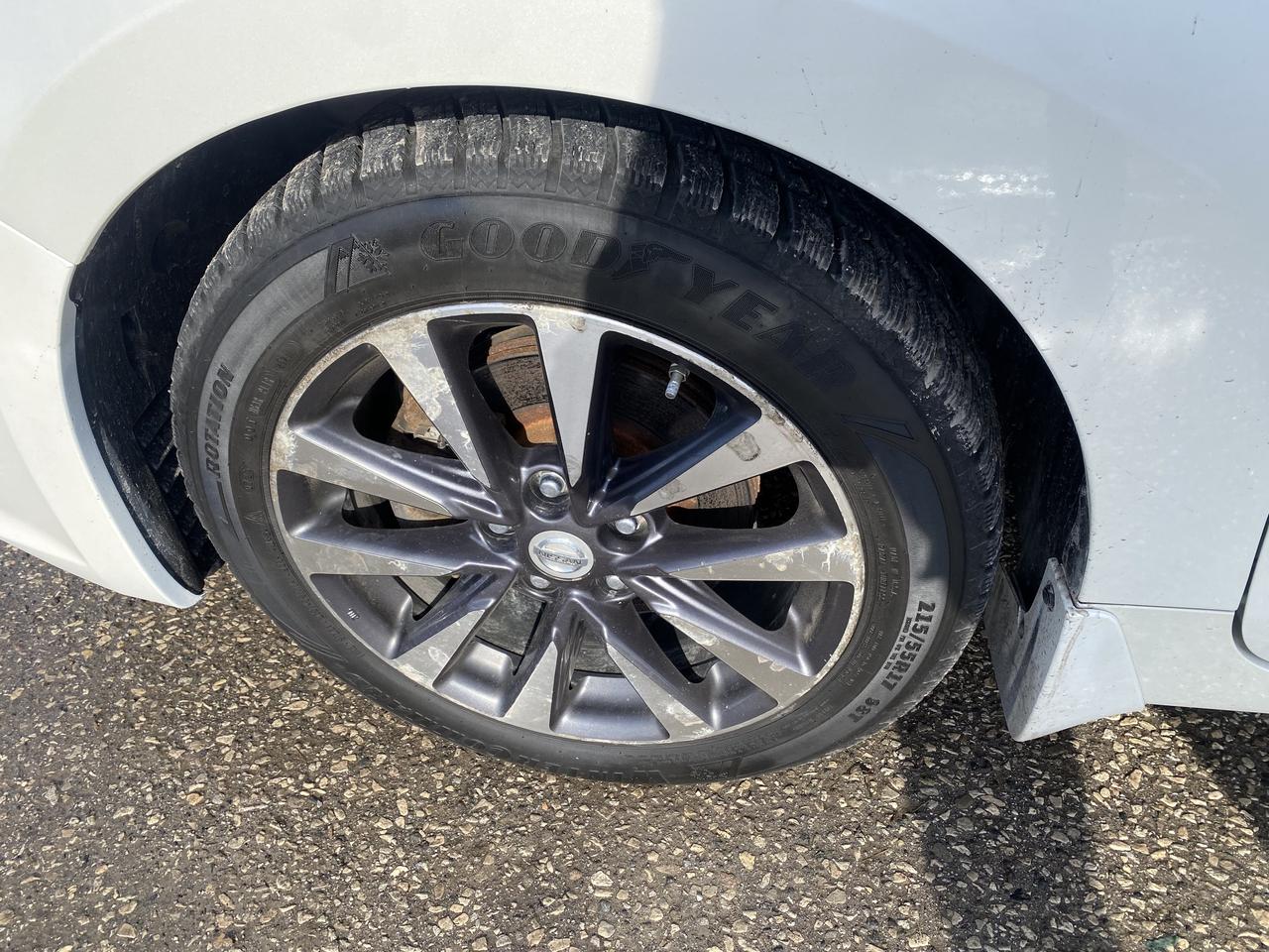 2016 Nissan Altima S Photo