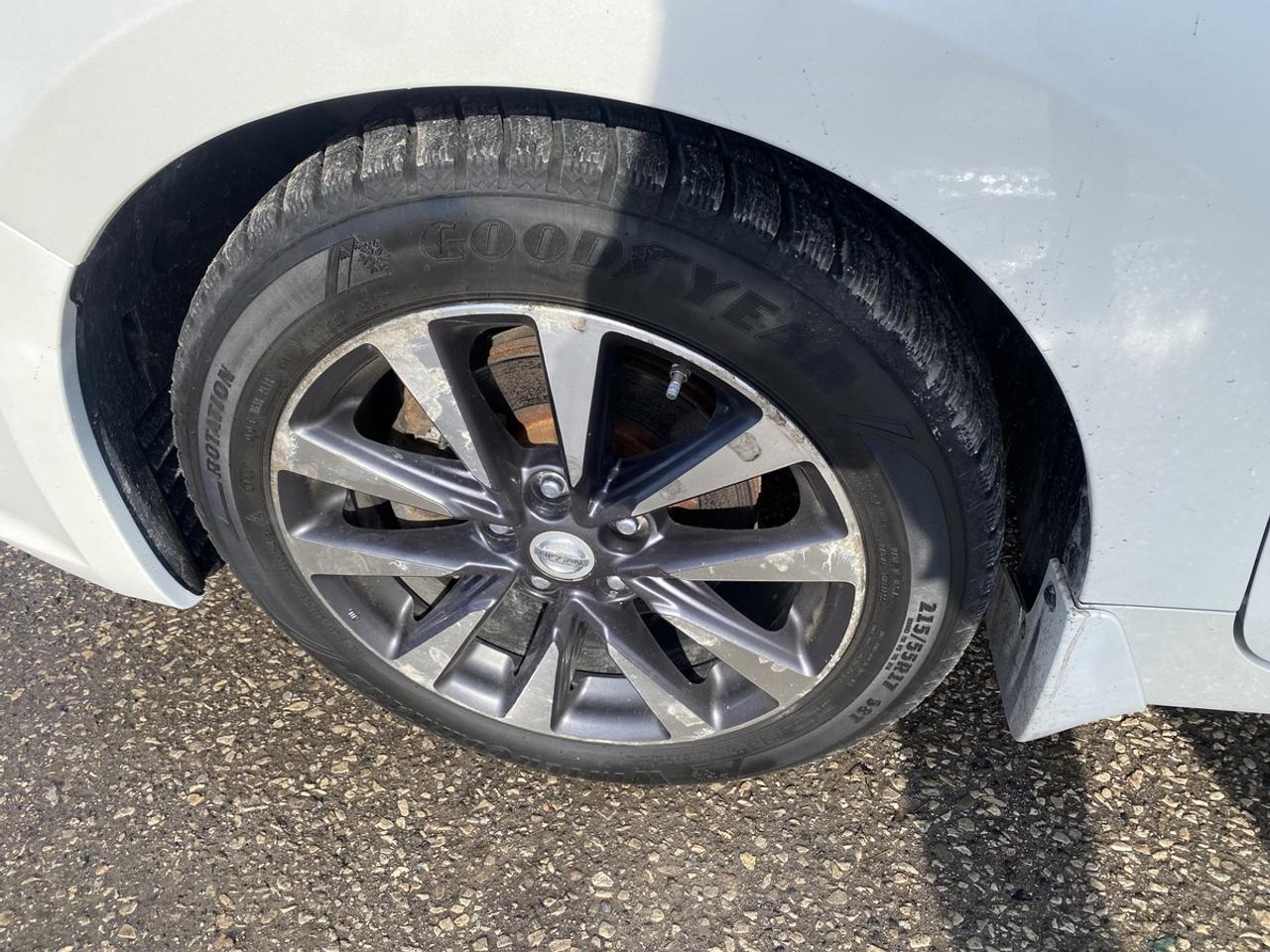 2016 Nissan Altima S Photo