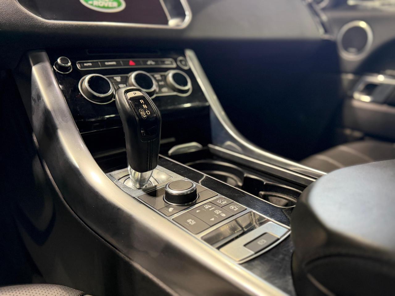 2017 Land Rover Range Rover Sport CLEAN TITLE/TD6/DIESEL/50 SERVICE RECORDS/CARPLAY Photo