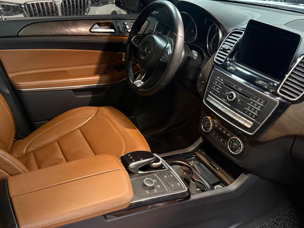 2017 Mercedes-Benz GLS-Class GLS550/AMG PCKG/REAR TV/DISTRONIC/CLEAN CARFAX Photo