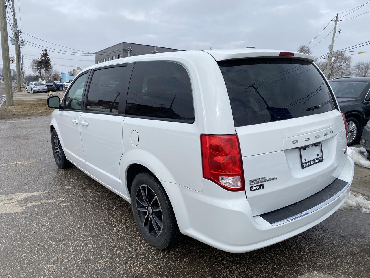 2018 Dodge Grand Caravan GT Photo