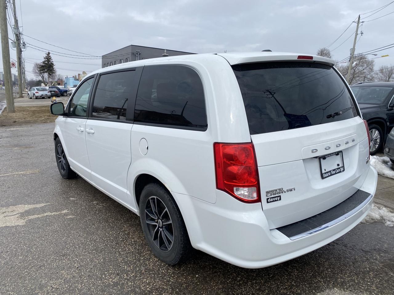 2018 Dodge Grand Caravan GT Photo