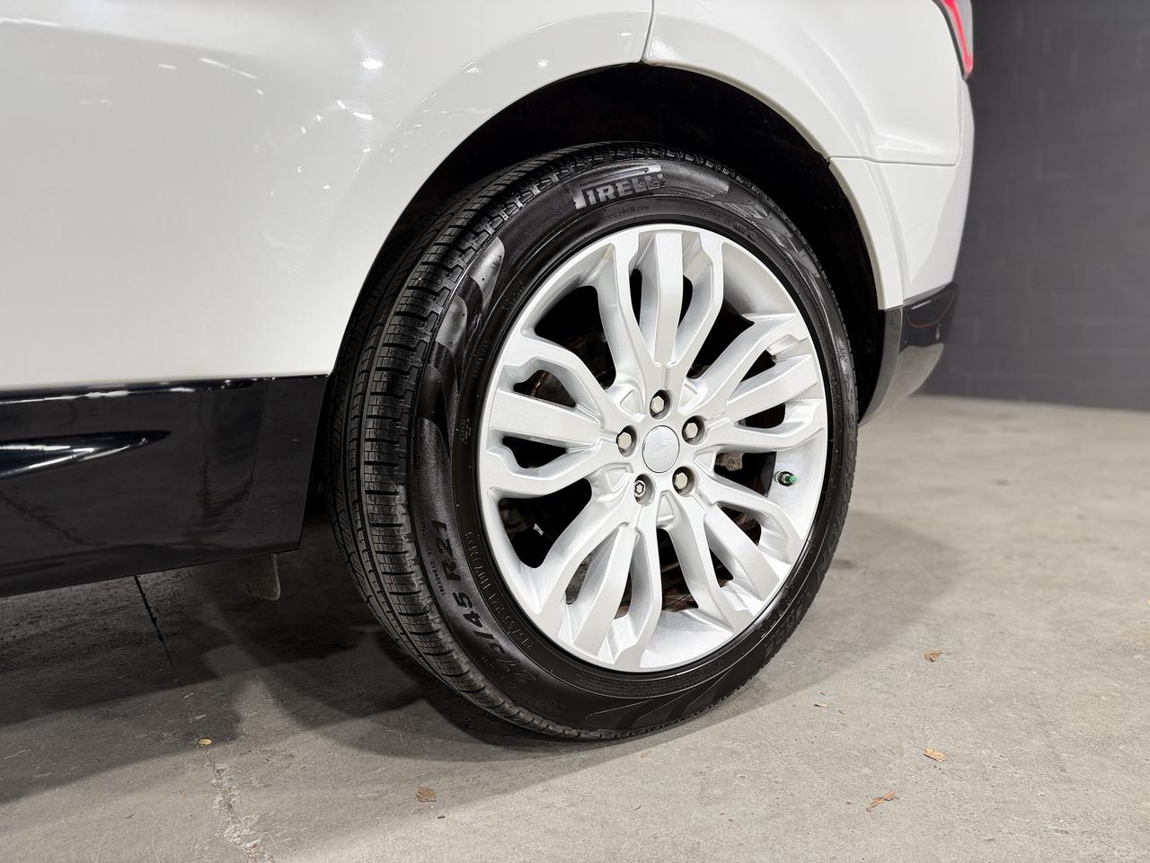 2018 Land Rover Range Rover Sport HSE Td6 Photo3