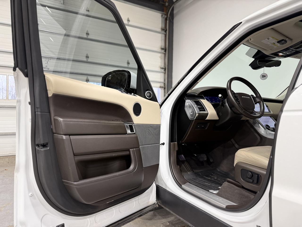 2018 Land Rover Range Rover Sport HSE Td6 Photo