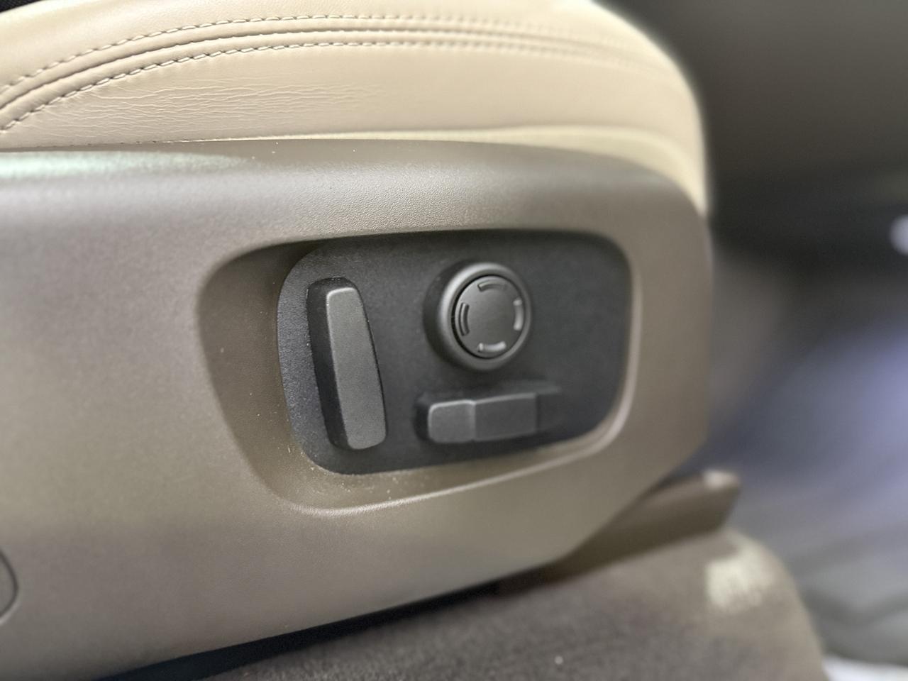 2018 Land Rover Range Rover Sport HSE Td6 Photo