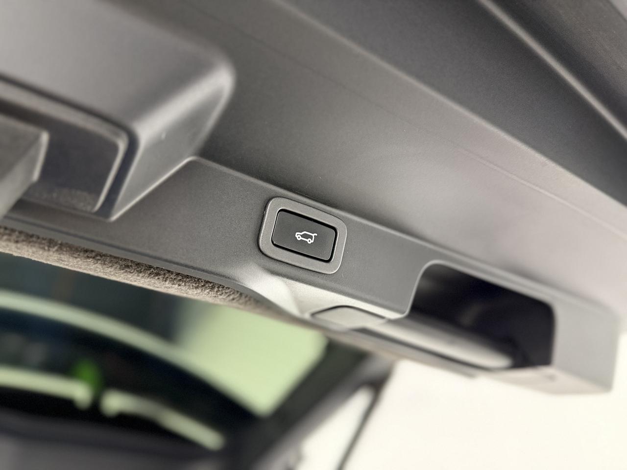 2018 Land Rover Range Rover Sport HSE Td6 Photo