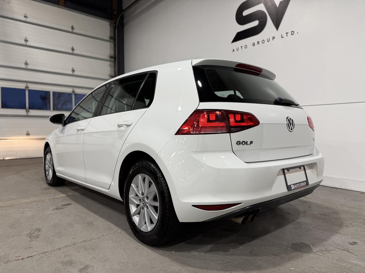 2016 Volkswagen Golf TSI S Photo4