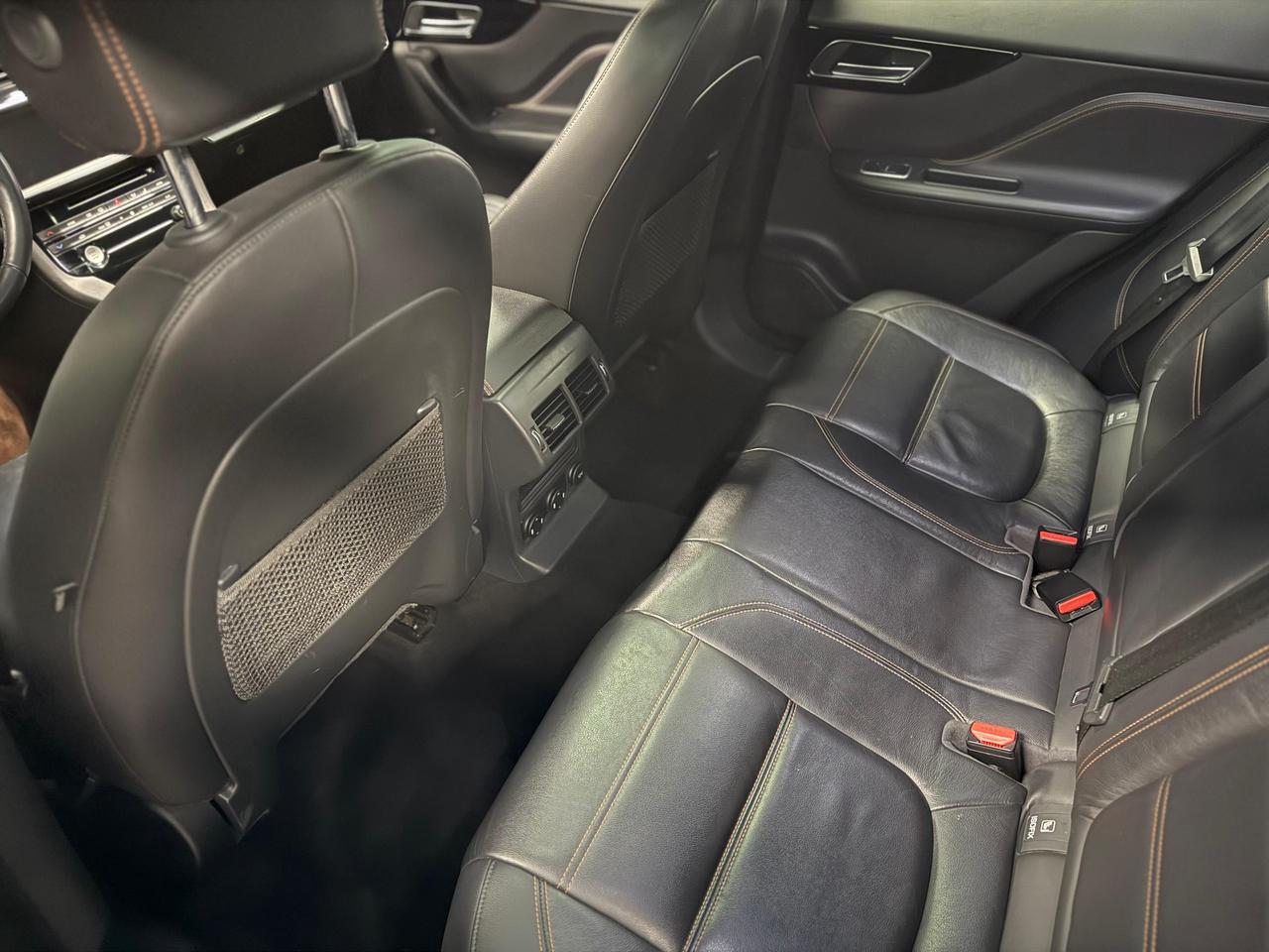 2018 Jaguar F-PACE PRESTIGE DIESEL/CLEAN CARFAX/MAJOR SERVICE Photo