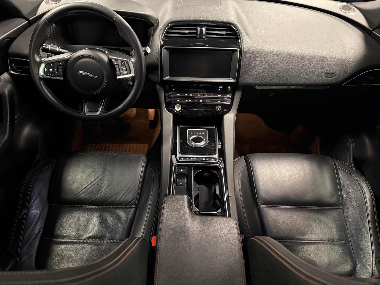 2018 Jaguar F-PACE PRESTIGE DIESEL/CLEAN CARFAX/MAJOR SERVICE Photo