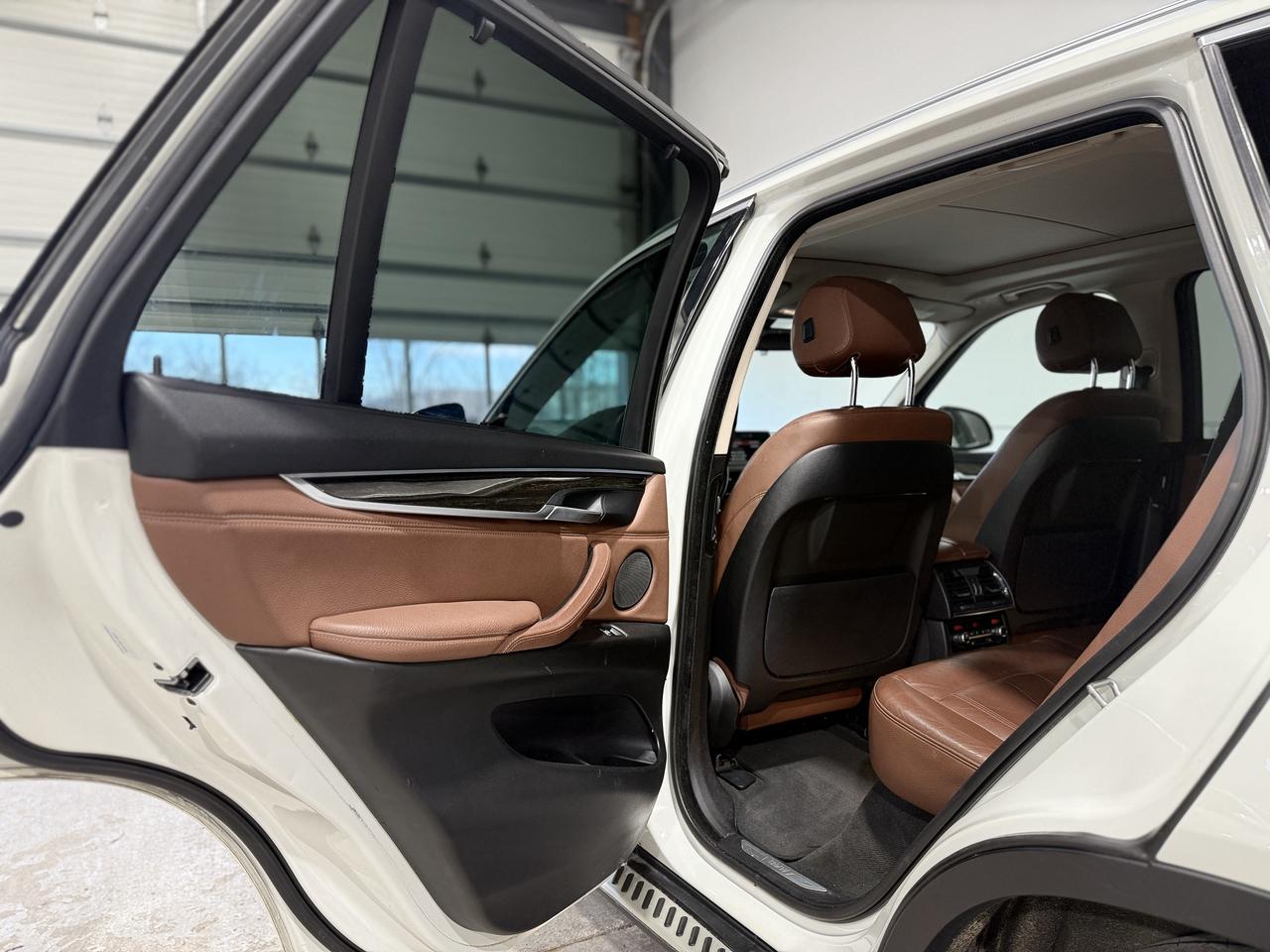 2016 BMW X5 xDrive35i Photo