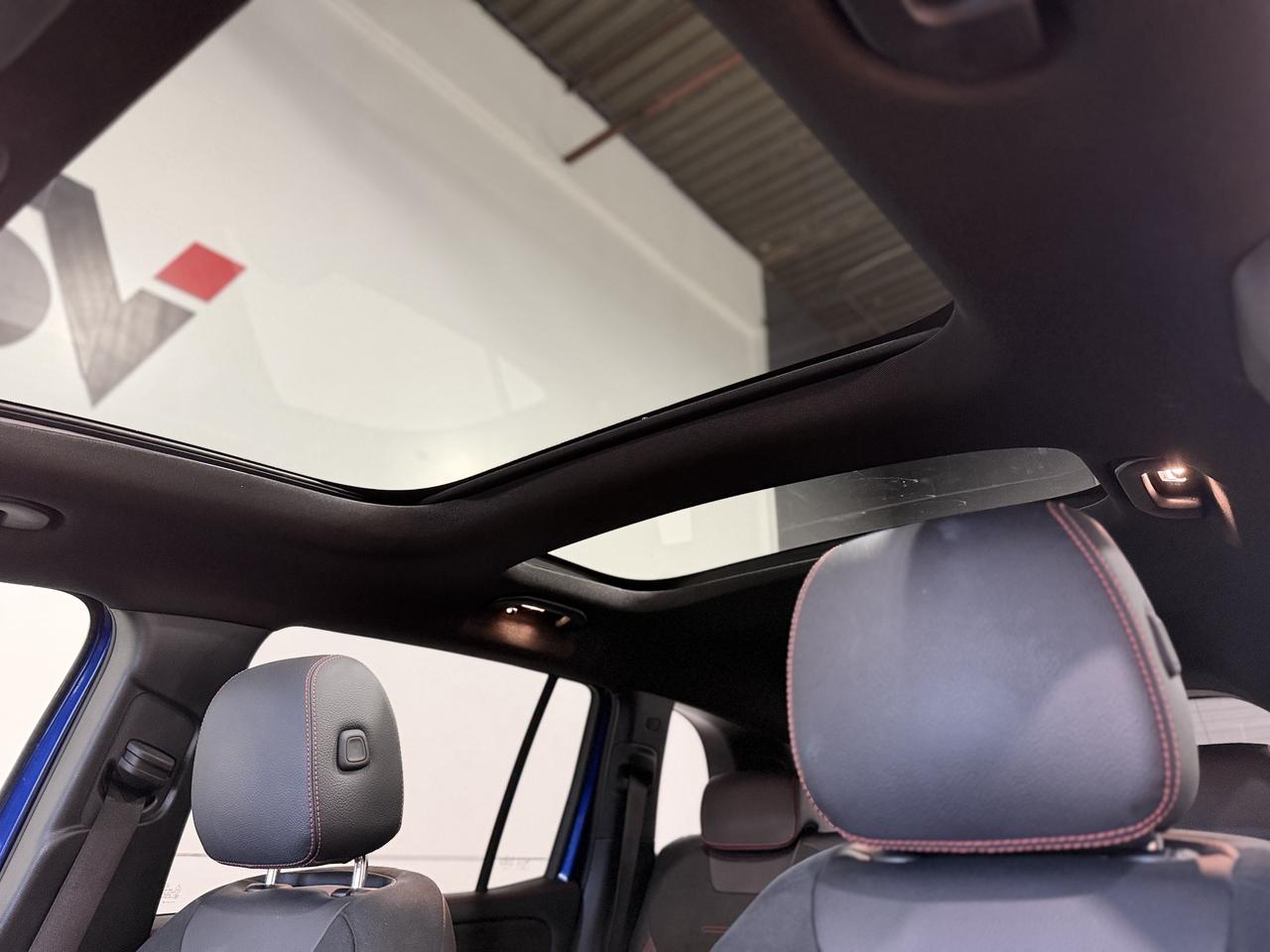 2022 Mercedes-Benz GLB-Class GLB 250 Photo