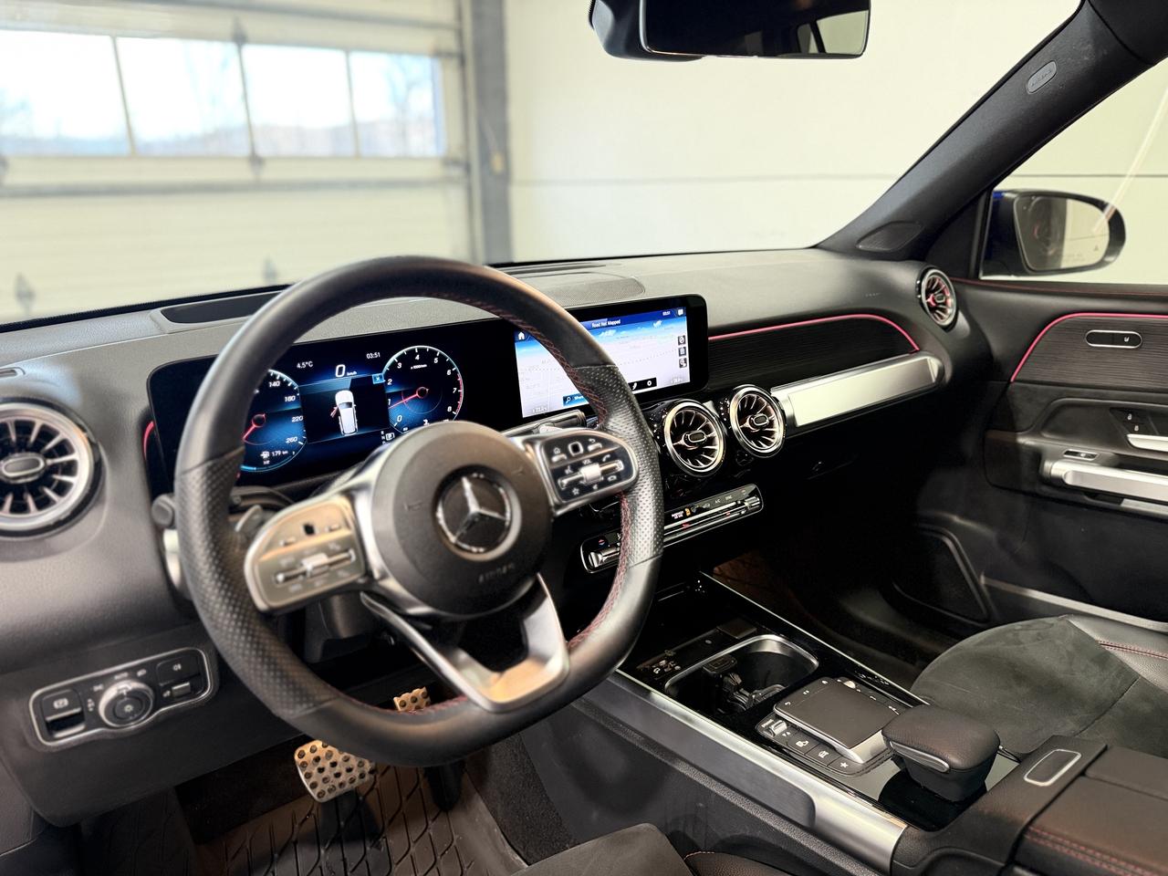 2022 Mercedes-Benz GLB-Class GLB 250 Photo