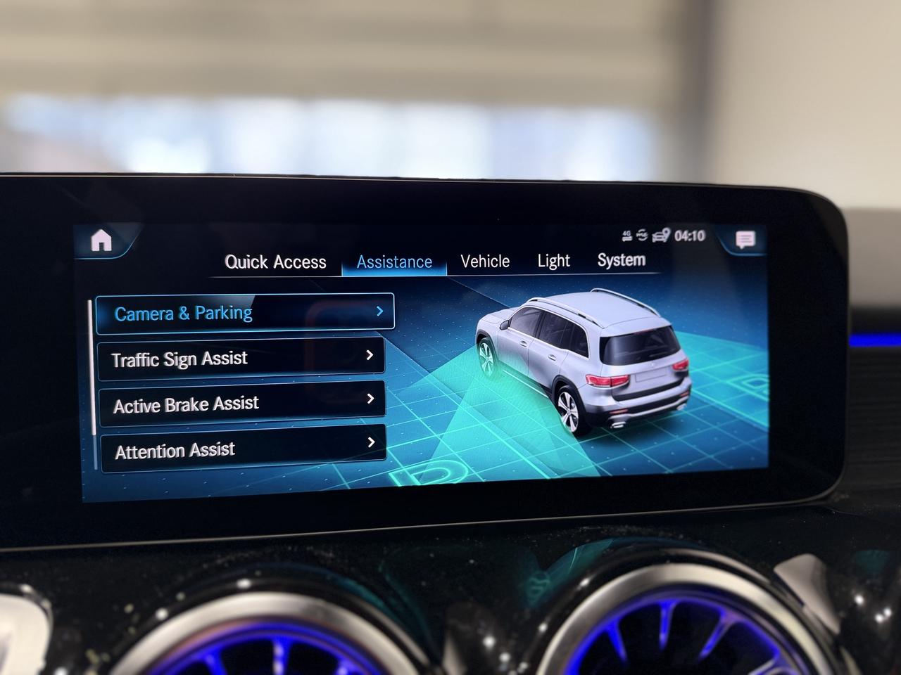 2022 Mercedes-Benz GLB-Class GLB 250 Photo