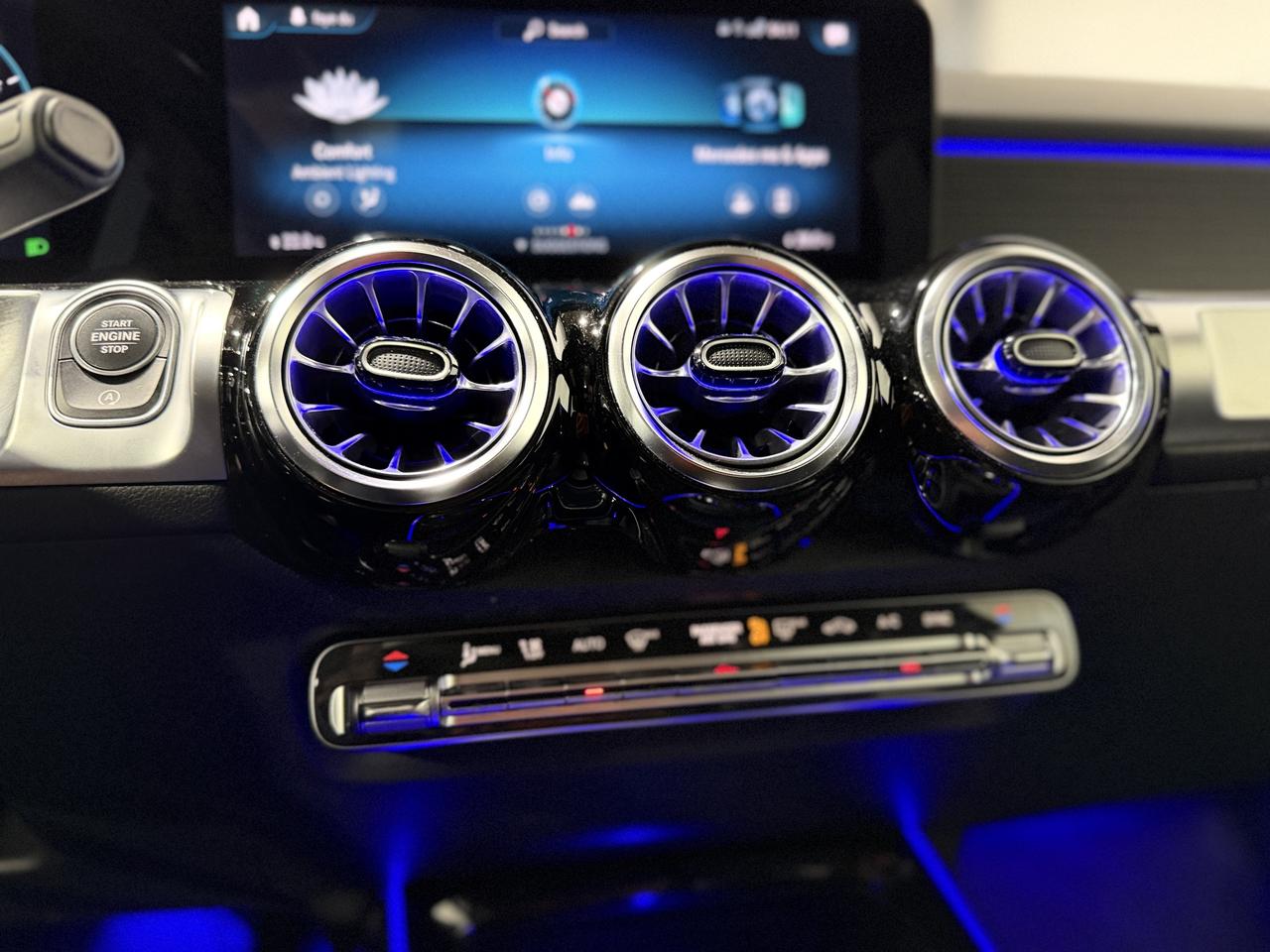 2022 Mercedes-Benz GLB-Class GLB 250 Photo