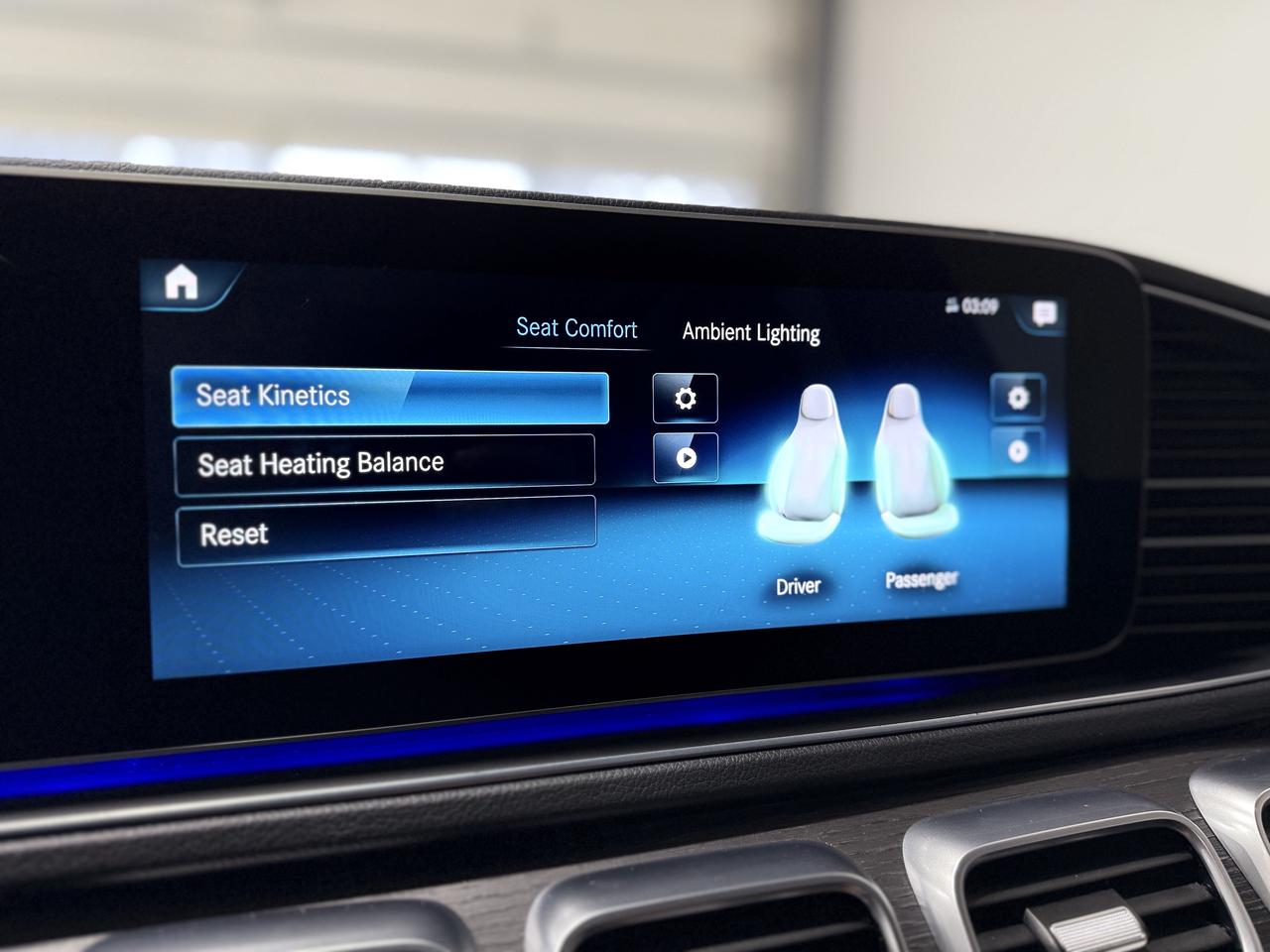 2021 Mercedes-Benz GLE-Class GLE 450 Photo