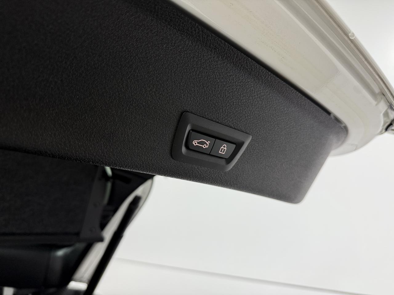 2017 RAM 1500  CREW SPORT  Photo