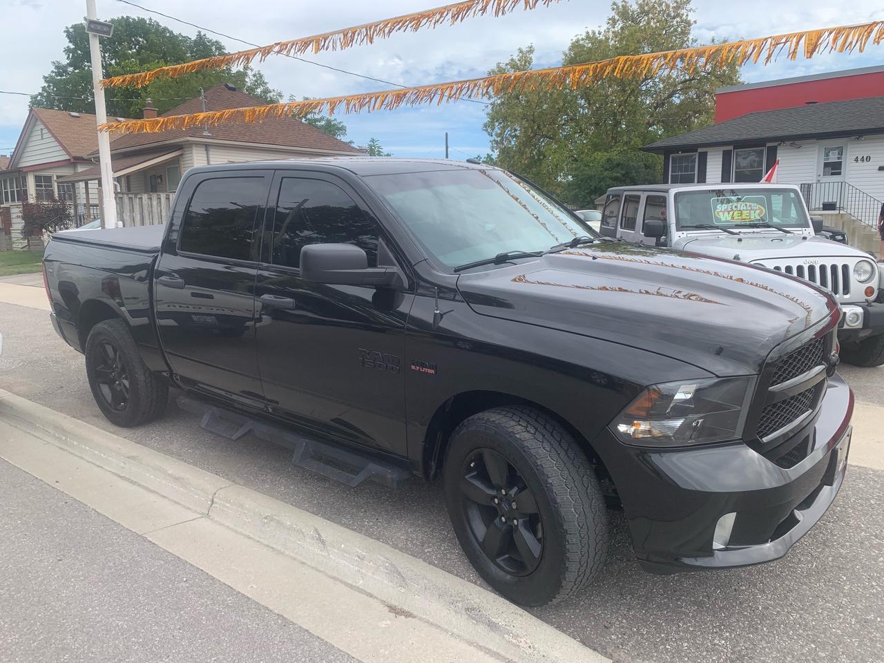 2017 RAM 1500  CREW SPORT  Photo