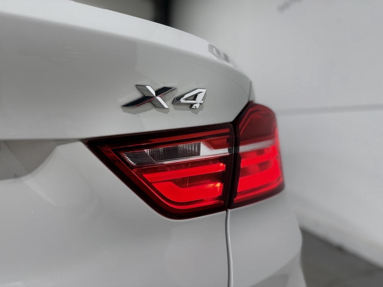 2016 BMW X4 xDrive28i Photo