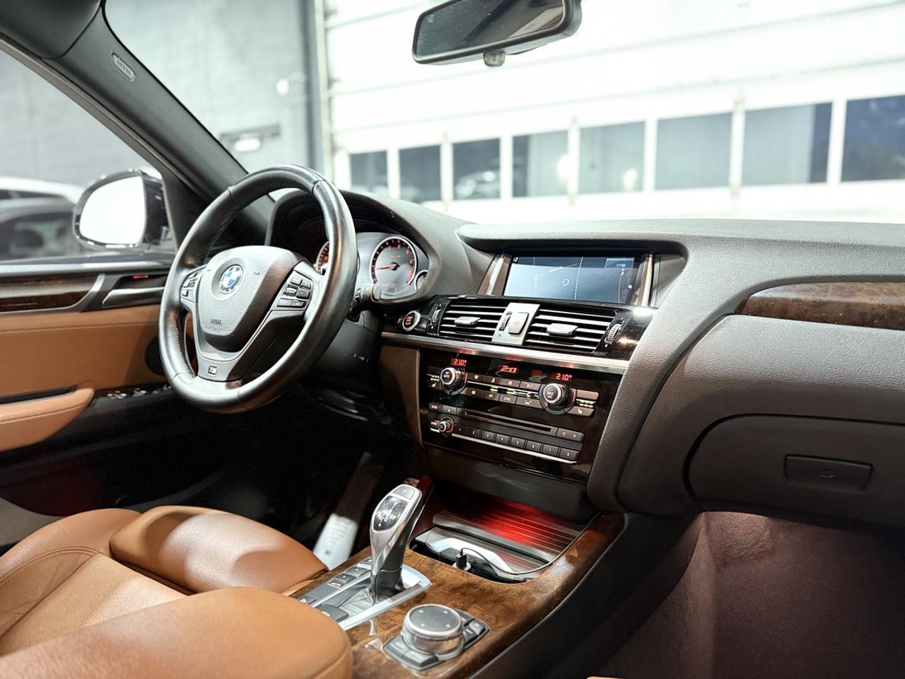 2016 BMW X4 xDrive28i Photo