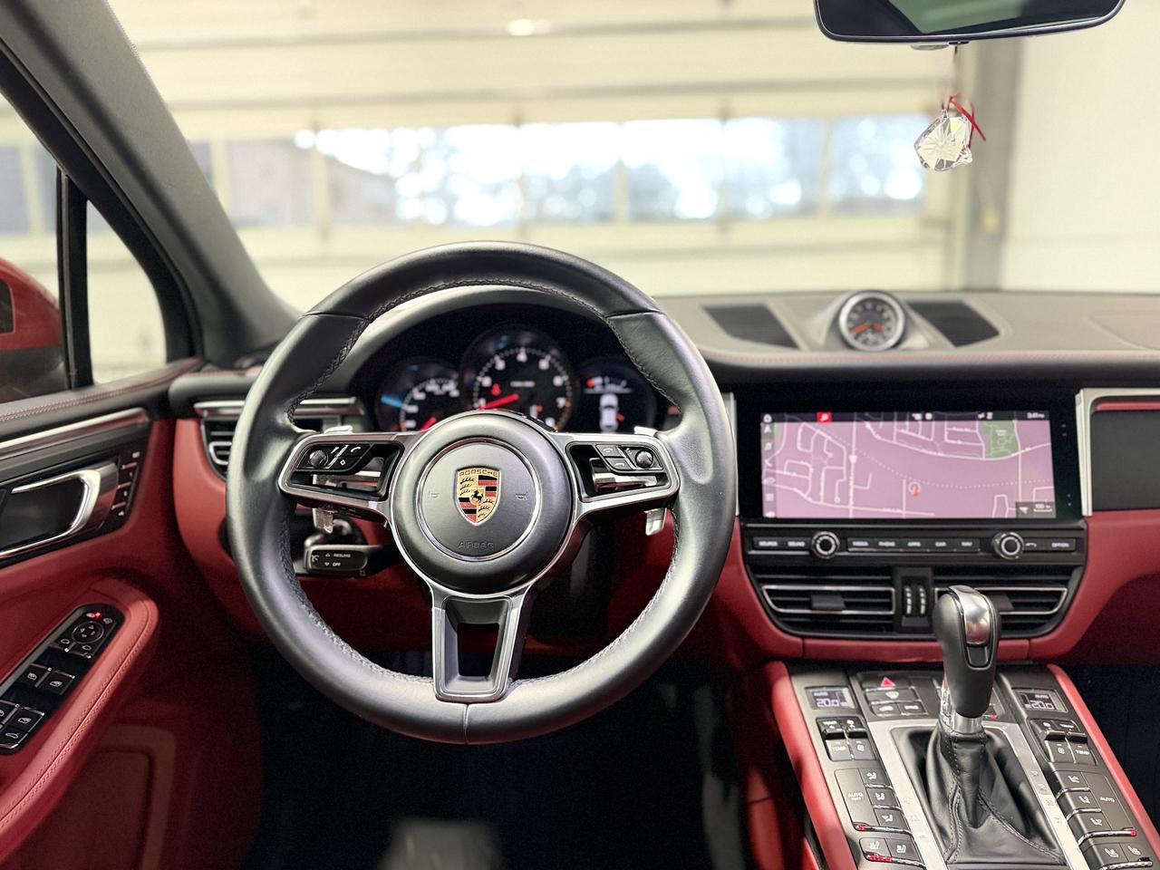 2019 Porsche Macan  Photo