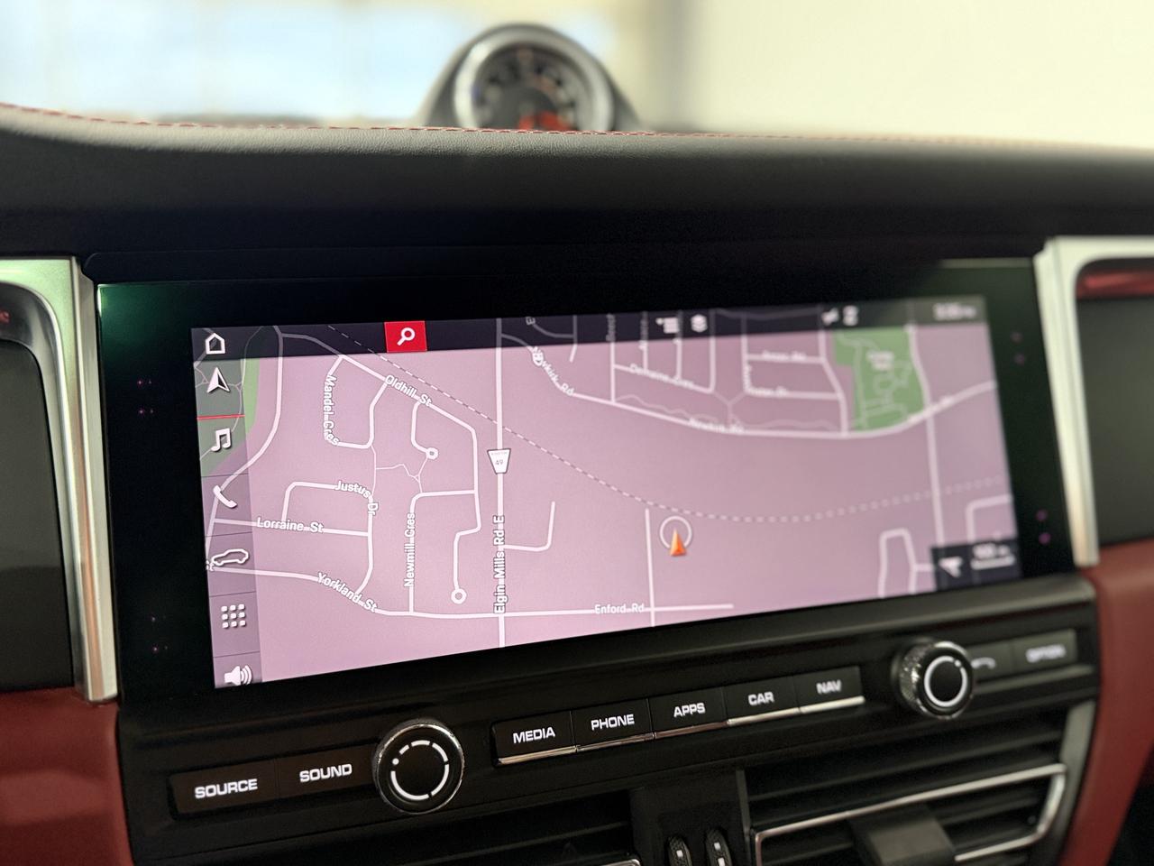 2019 Porsche Macan  Photo