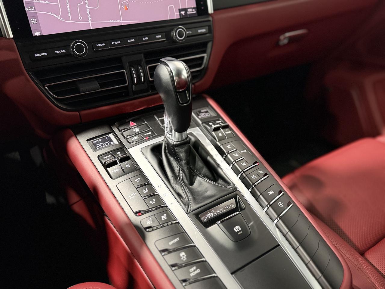 2019 Porsche Macan  Photo