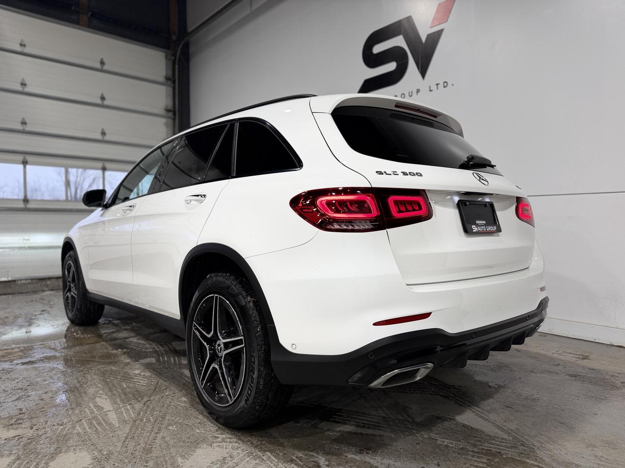 2022 Mercedes-Benz GLC-Class 300 Photo