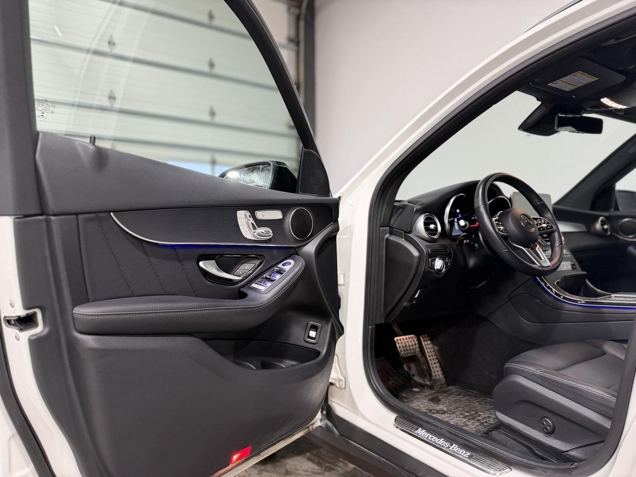 2022 Mercedes-Benz GLC-Class 300 Photo