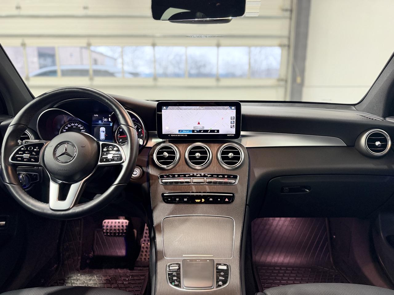 2022 Mercedes-Benz GLC-Class 300 Photo