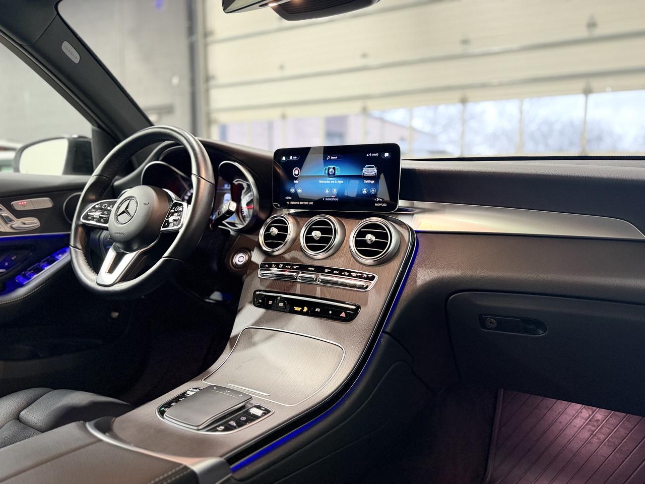 2022 Mercedes-Benz GLC-Class 300 Photo