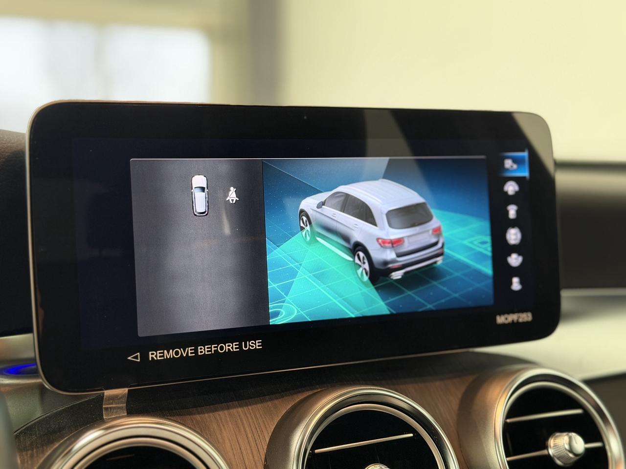 2022 Mercedes-Benz GLC-Class 300 Photo