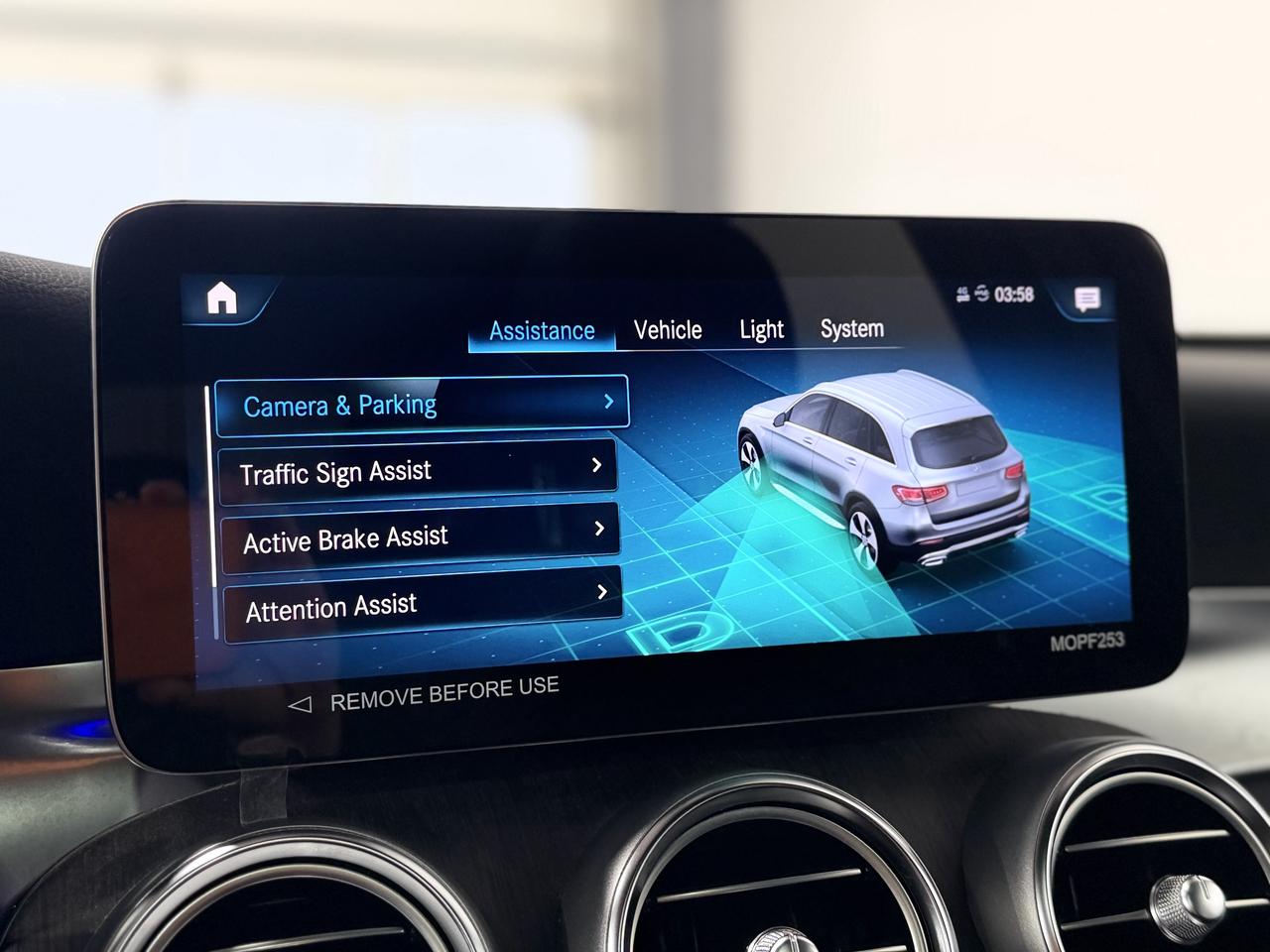 2022 Mercedes-Benz GLC-Class 300 Photo