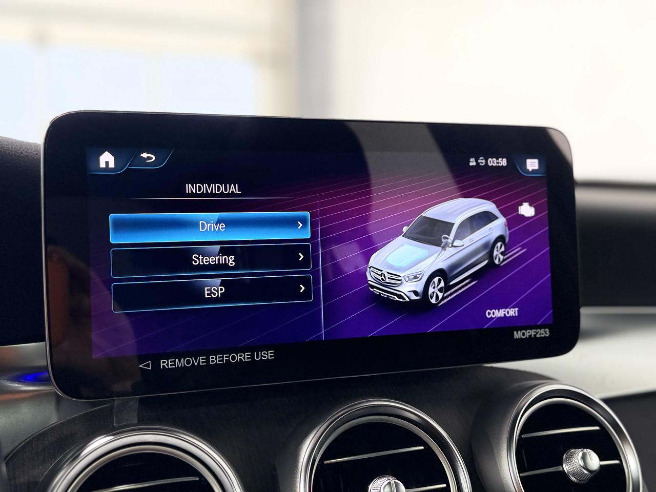 2022 Mercedes-Benz GLC-Class 300 Photo