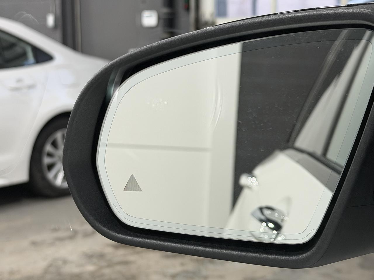 2022 Mercedes-Benz GLC-Class 300 Photo